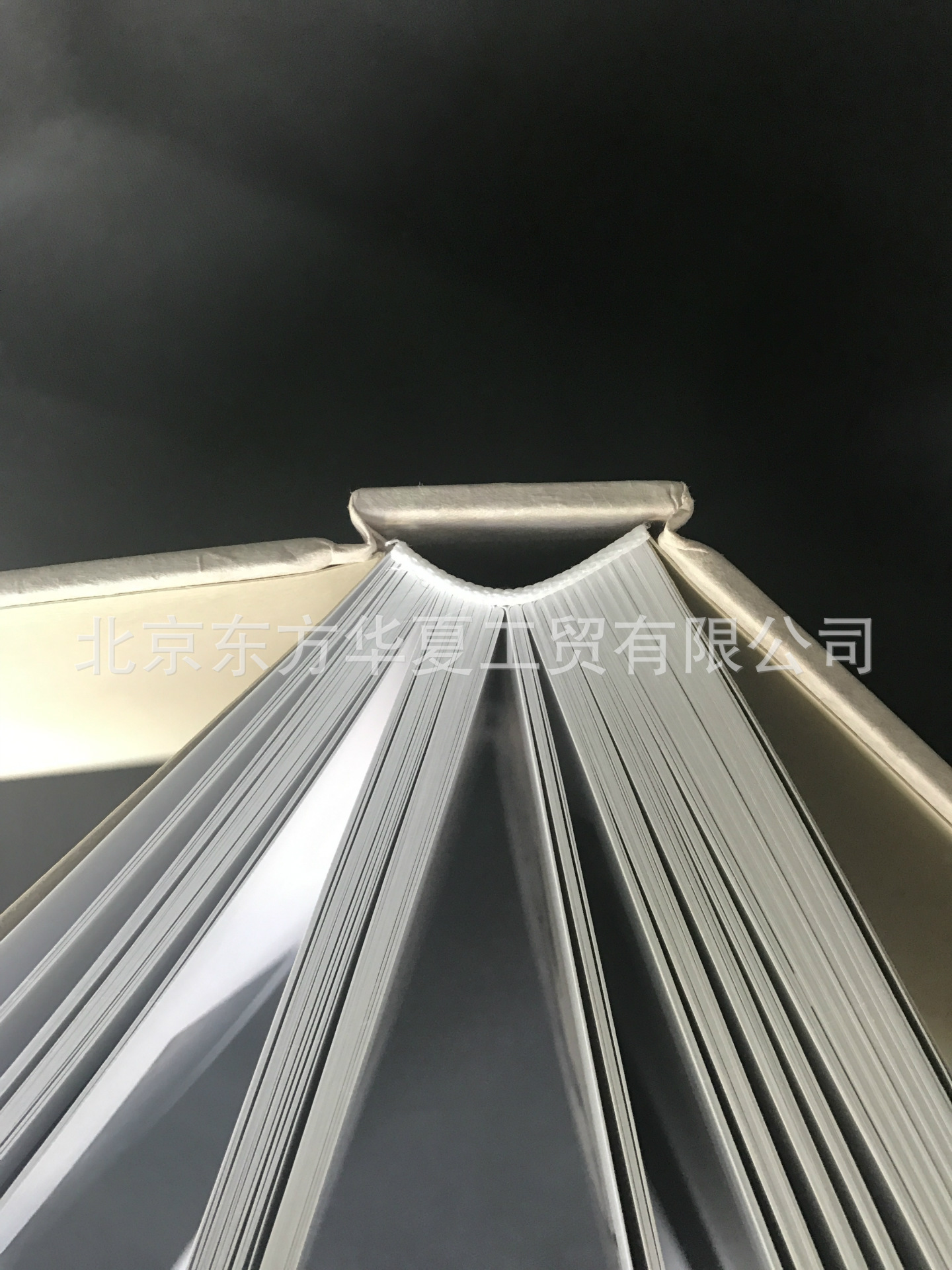 精品印刷品定制 从书刊画册到按需装订，一站式印刷服务解决方案